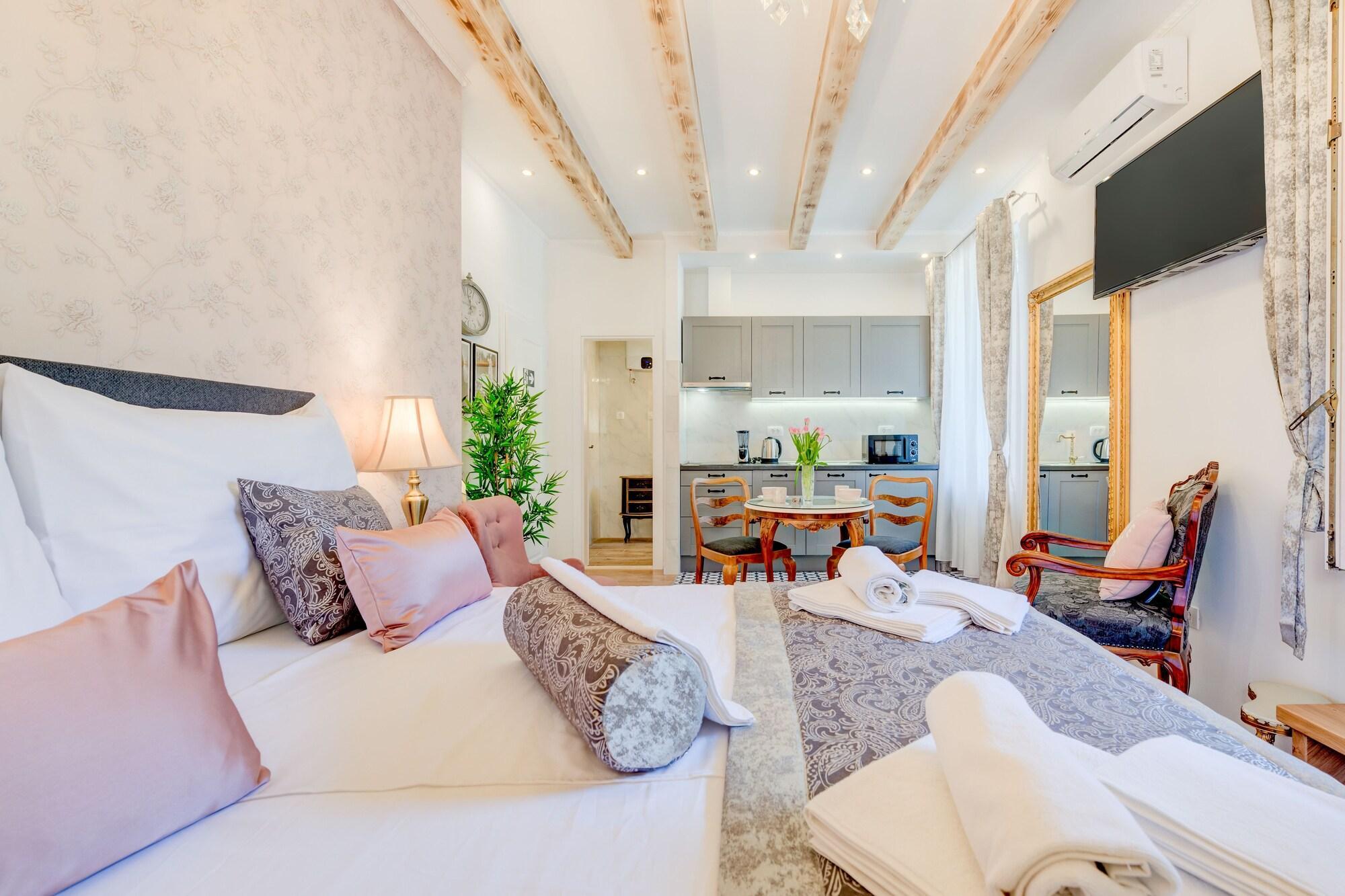 Le Monde Luxury Accommodation Сплит Экстерьер фото